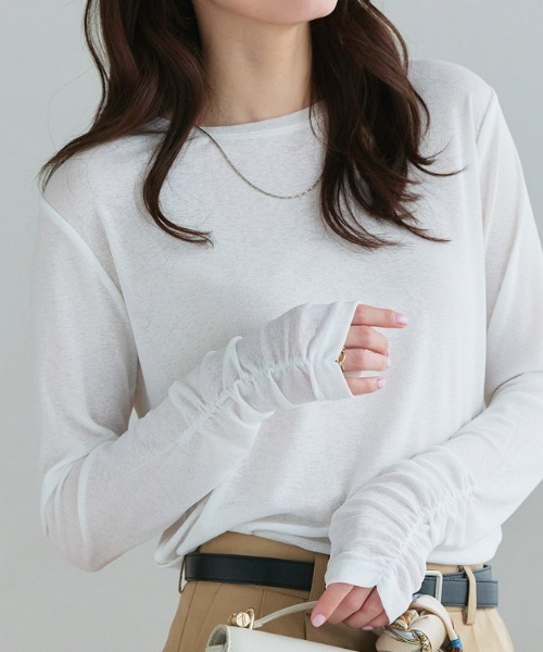 Pierrot（ピエロ）の「袖シャーリングシアーロングスリーブTシャツ（Tシャツ/カットソー・レディース・チャコール/オフホワイト/ブラック/ベビーピンク/サックスブルー・L/M/LL）」の12枚目の写真