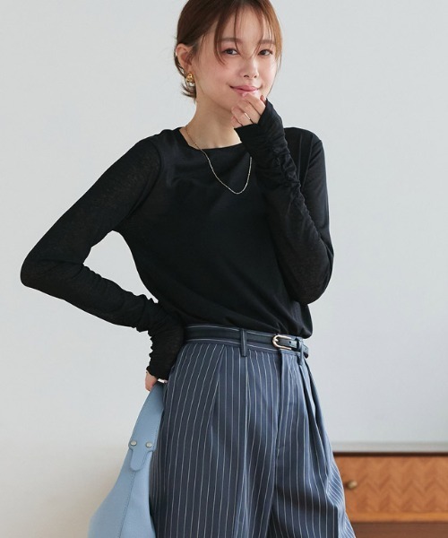 Pierrot（ピエロ）の「袖シャーリングシアーロングスリーブTシャツ（Tシャツ/カットソー・レディース・チャコール/オフホワイト/ブラック/ベビーピンク/サックスブルー・L/M/LL）」の18枚目の写真