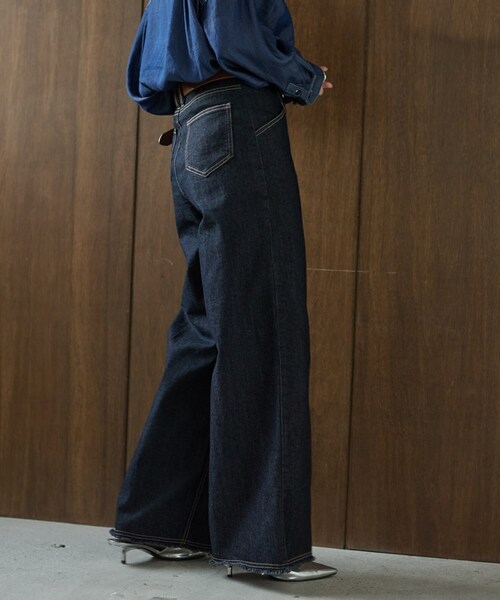 GALLEST（ギャレスト）の「ハイウエストカットオフデニム（デニムパンツ・レディース・サックスブルー/ネイビー・38）」の16枚目の写真