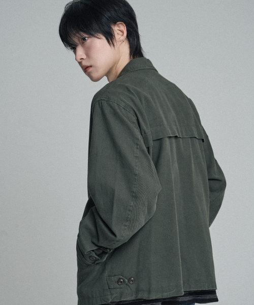 MOOVN(ムブン)の「2WAYコットンヘリングトンジャケットカーキ(ブルゾン・メンズ・その他・LARGE/MEDIUM)」の2枚目の写真