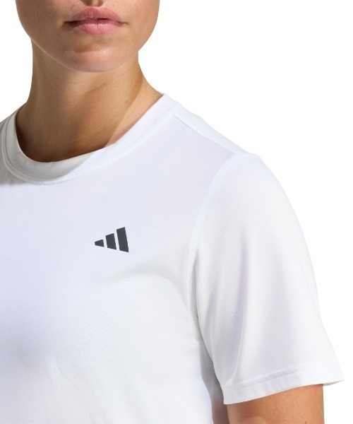 adidas(アディダス)の「アディダス adidas ワークアウト エッセンシャル クルーネック Tシャツ(Tシャツ/カットソー・レディース・ホワイト/スモークピンク・S/M/L)」の6枚目の写真