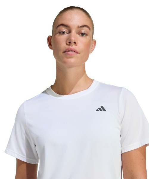 adidas(アディダス)の「アディダス adidas ワークアウト エッセンシャル クルーネック Tシャツ(Tシャツ/カットソー・レディース・ホワイト/スモークピンク・S/M/L)」の3枚目の写真