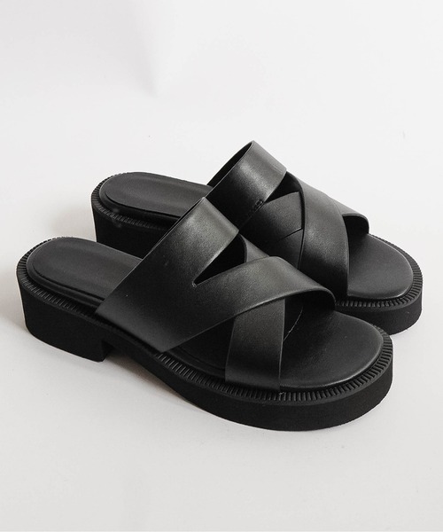 Fabby fabby（ファビィーファビィー）の「ワイドクロスミュールサンダル（サンダル・レディース・ブラウン/ブラック・SMALL/MEDIUM/LARGE）」の17枚目の写真