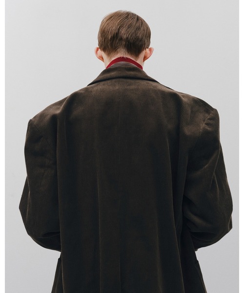Juha(ユハ)の「OVERSIZED CORDUROY JACKET(テーラードジャケット・メンズ・ブラウン/ブラック・3/4)」の18枚目の写真