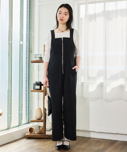 mysty woman(ミスティウーマン)の「フロントZIPオーバーオール 666534(サロペット/オーバーオール・レディース・オフホワイト/ブラック・FREE)」の2枚目の写真