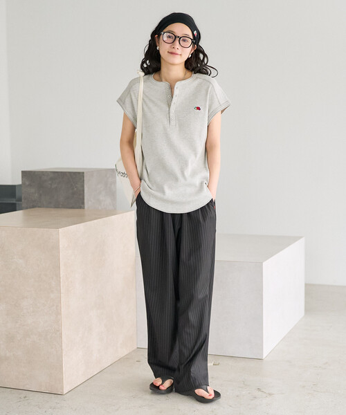 FREAK'S STORE(フリークスストア)の「FRUIT OF THE LOOM × FREAK'S STORE/フルーツオブザルーム 別注 ワッフル ヘンリーネック フレンチスリーブTシャツ(Tシャツ/カットソー・レディース・オフホワイト/その他/ブラック/ライトグレー・フリ-)」の14枚目の写真
