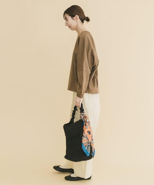 ITEMS URBANRESEARCH（アイテムズ アーバンリサーチ）の「バレルカーゴパンツ（その他パンツ・レディース・オフホワイト/ネイビー/ブラウン・FREE）」の16枚目の写真