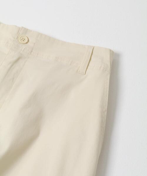 ITEMS URBANRESEARCH（アイテムズ アーバンリサーチ）の「バレルカーゴパンツ（その他パンツ・レディース・オフホワイト/ネイビー/ブラウン・FREE）」の19枚目の写真