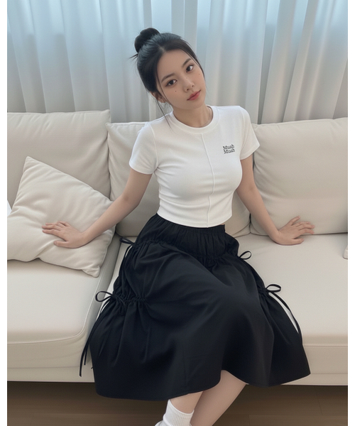 muahmuah（ムーアムーア）の「ポイントクロップピンタック半袖Tシャツ [2色]（Tシャツ/カットソー・レディース・ブラック/アイボリー・FREE）」の18枚目の写真
