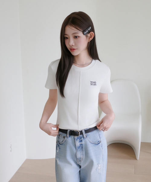 muahmuah（ムーアムーア）の「ポイントクロップピンタック半袖Tシャツ [2色]（Tシャツ/カットソー・レディース・ブラック/アイボリー・FREE）」の4枚目の写真