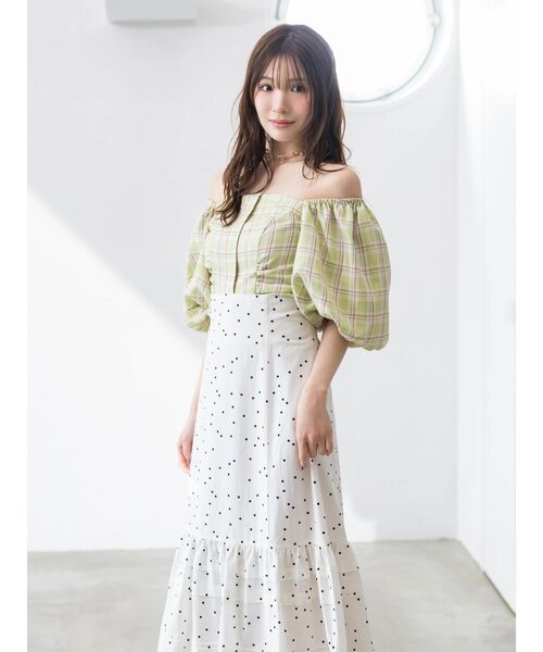 MERCURYDUO（マーキュリーデュオ）の「2WAYチェックオフショルベアブラウス（シャツ/ブラウス・レディース・ブルー/ライム・FREE）」の5枚目の写真