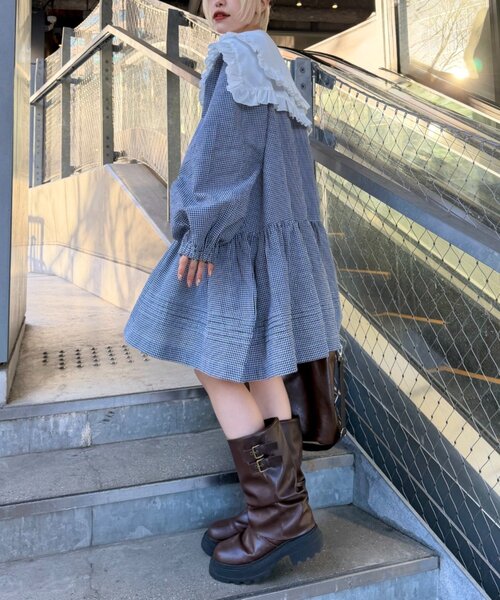 w closet(ダブルクローゼット)の「衿付きミニワンピース(スカート・レディース・レッド/ブラック・FREE)」の4枚目の写真