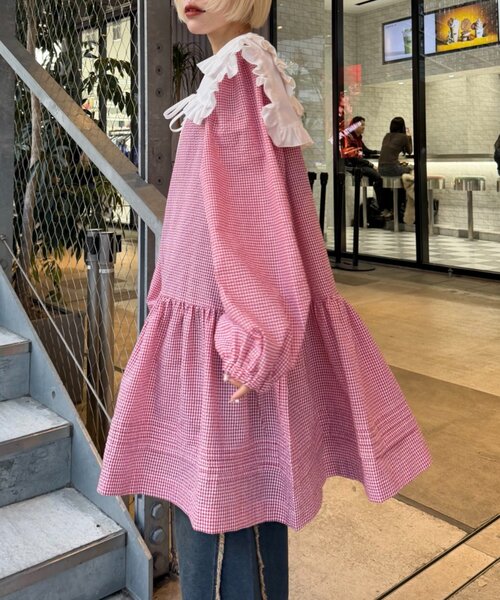 w closet(ダブルクローゼット)の「衿付きミニワンピース(スカート・レディース・レッド/ブラック・FREE)」の9枚目の写真