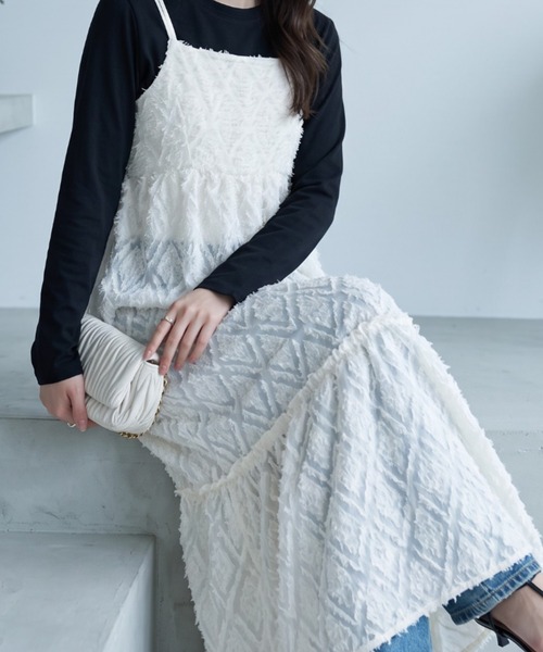 umune(ウムネ)の「ロングワンピース フリンジマキシ丈Aライン上品 大人カジュアル キャミワンピース高級感体型カバーキレイめ 秋冬(ワンピース・レディース・ブラック/アイボリー/ベビーピンク・FREE)」の13枚目の写真