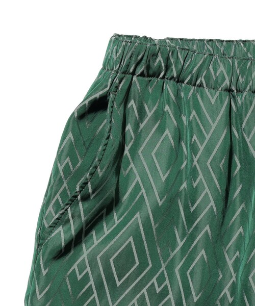 BEAMS PLUS(ビームスプラス)の「Easy Shorts Cupro Diamond Pattern(その他パンツ・メンズ・ネイビー/グリーン・SMALL/LARGE/MEDIUM/X-LARGE)」の10枚目の写真