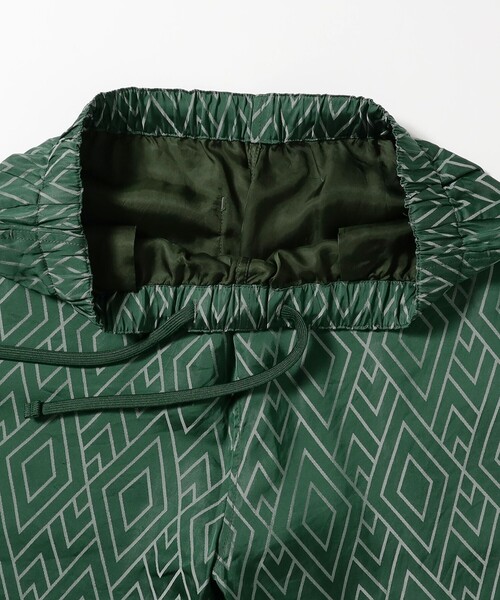 BEAMS PLUS(ビームスプラス)の「Easy Shorts Cupro Diamond Pattern(その他パンツ・メンズ・ネイビー/グリーン・SMALL/LARGE/MEDIUM/X-LARGE)」の17枚目の写真
