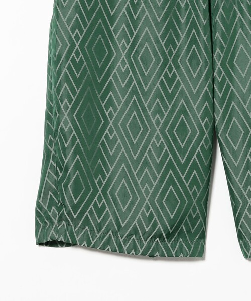 BEAMS PLUS(ビームスプラス)の「Easy Shorts Cupro Diamond Pattern(その他パンツ・メンズ・ネイビー/グリーン・SMALL/LARGE/MEDIUM/X-LARGE)」の18枚目の写真
