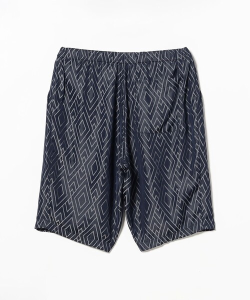 BEAMS PLUS(ビームスプラス)の「Easy Shorts Cupro Diamond Pattern(その他パンツ・メンズ・ネイビー/グリーン・SMALL/LARGE/MEDIUM/X-LARGE)」の3枚目の写真