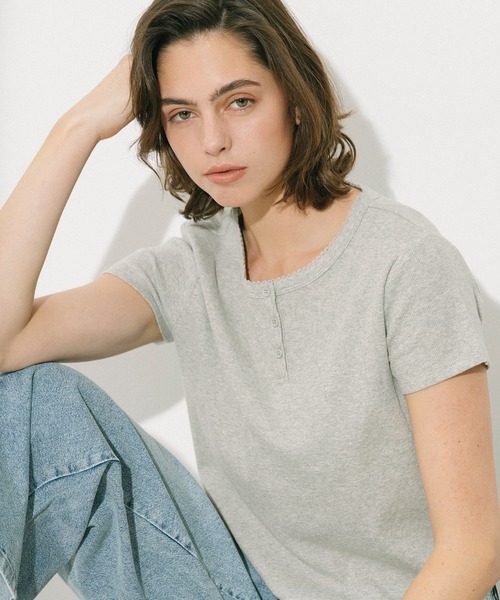 coca(coca)(コカ)の「リブヘンリーネックTシャツ(Tシャツ/カットソー・レディース・ブラック/ライトグレー/ホワイト/レッド・S/M/L)」の20枚目の写真