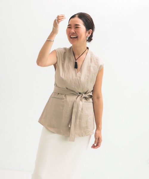 Demi-Luxe BEAMS（デミルクス ビームス）の「リネン ラップ ジレ ブラウス .M（ベスト・レディース・ベージュ/ブラウン系その他・ONE SIZE）」の13枚目の写真