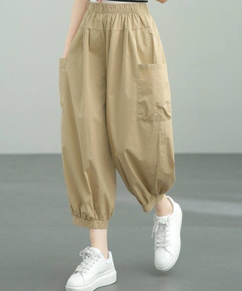 SallyLunn(サリーラン)の「大人カジュアルバルーンパンツ(その他パンツ・レディース・ベージュ/ブラック/カーキ/ワイン・MEDIUM/LARGE)」の4枚目の写真