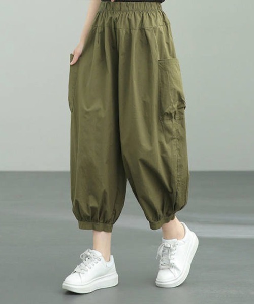 SallyLunn(サリーラン)の「大人カジュアルバルーンパンツ(その他パンツ・レディース・ベージュ/ブラック/カーキ/ワイン・MEDIUM/LARGE)」の1枚目の写真
