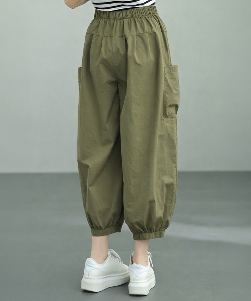 SallyLunn(サリーラン)の「大人カジュアルバルーンパンツ(その他パンツ・レディース・ベージュ/ブラック/カーキ/ワイン・MEDIUM/LARGE)」の11枚目の写真
