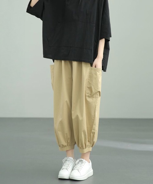 SallyLunn(サリーラン)の「大人カジュアルバルーンパンツ(その他パンツ・レディース・ベージュ/ブラック/カーキ/ワイン・MEDIUM/LARGE)」の15枚目の写真