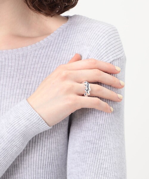 TOMORROWLAND （トゥモローランド）の「LIE STUDIO THE CHRISTINE シルバーリング（リング・レディース・シルバー・XXL）」の4枚目の写真