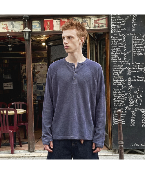 ANOLORCODE（アノローコード）の「クロップワッフルヘンリーネックTシャツ (3色)（Tシャツ/カットソー・レディース・ブルー/チャコールグレー/ライトグレー・MEDIUM/LARGE）」の3枚目の写真