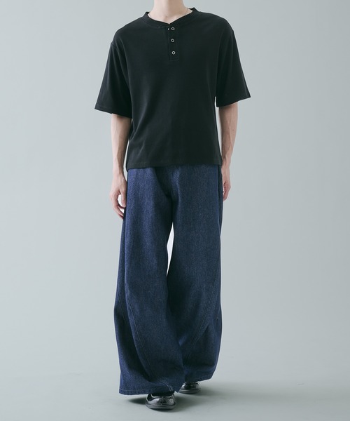SELLE GLANT(セレグランテ)の「RING BUTTON HENLEY NECK T-SHIRT リングボタンヘンリーネックTシャツ(Tシャツ/カットソー・メンズ・ブラック/チャコールグレー/ブルーグリーン・SMALL/MEDIUM/LARGE)」の12枚目の写真