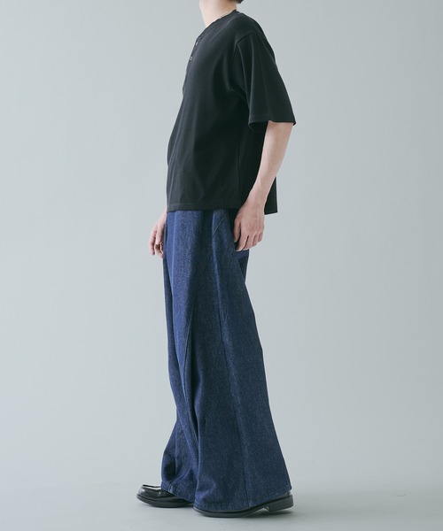 SELLE GLANT(セレグランテ)の「RING BUTTON HENLEY NECK T-SHIRT リングボタンヘンリーネックTシャツ(Tシャツ/カットソー・メンズ・ブラック/チャコールグレー/ブルーグリーン・SMALL/MEDIUM/LARGE)」の13枚目の写真