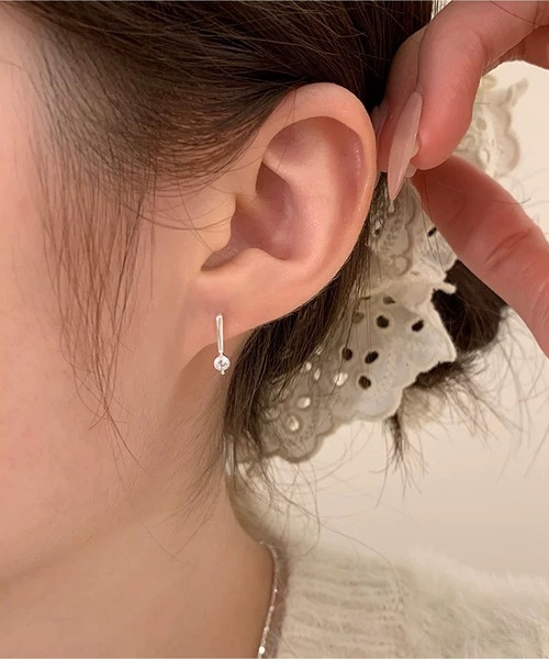 LA VORAGINE(ラ ヴォラジネ)の「ドロップピアスストーン1粒フープピアス 金属アレルギー対応(ピアス(両耳用)・レディース・シルバー/ゴールド・FREE)」の6枚目の写真