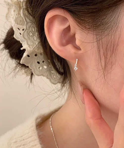 LA VORAGINE(ラ ヴォラジネ)の「ドロップピアスストーン1粒フープピアス 金属アレルギー対応(ピアス(両耳用)・レディース・シルバー/ゴールド・FREE)」の8枚目の写真