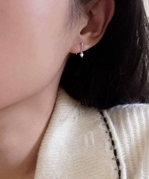 LA VORAGINE(ラ ヴォラジネ)の「ドロップピアスストーン1粒フープピアス 金属アレルギー対応(ピアス(両耳用)・レディース・シルバー/ゴールド・FREE)」の12枚目の写真