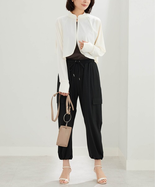 BELLUNA PLUS(ベルーナ)の「ヒンヤリ爽快!スタンド衿ボレロ(ポンチョ・レディース・アイボリー/ブラック・X-LARGE/LARGE/MEDIUM)」の5枚目の写真