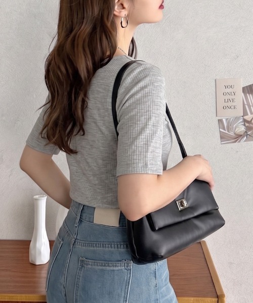 TREOVER（トレオーバー）の「サラっと軽やかな着心地の半袖ヘンリーネックTシャツ（Tシャツ/カットソー・レディース・ライトグレー/ピンク/ブラック・FREE）」の7枚目の写真