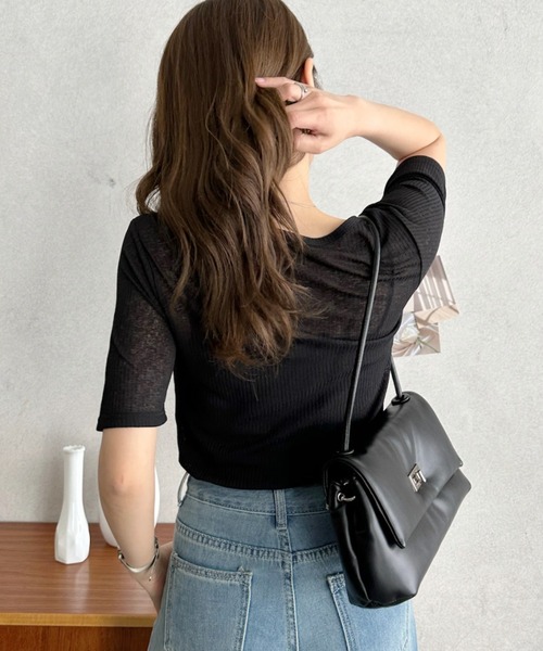 TREOVER（トレオーバー）の「サラっと軽やかな着心地の半袖ヘンリーネックTシャツ（Tシャツ/カットソー・レディース・ライトグレー/ピンク/ブラック・FREE）」の6枚目の写真