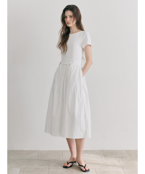 ETMON(エトモン)の「Pintuck Pleats Strap Dress, White(ワンピース・レディース・その他・SMALL/MEDIUM)」の3枚目の写真