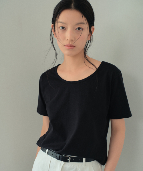 WEDNESDAYOASISFORWOMEN(ウェンズデー オアシス フォー ウーマン)の「シルケットUネックハーフTシャツ_BLACK(WB6TP32)(Tシャツ/カットソー・レディース・ブラック・FREE)」の2枚目の写真