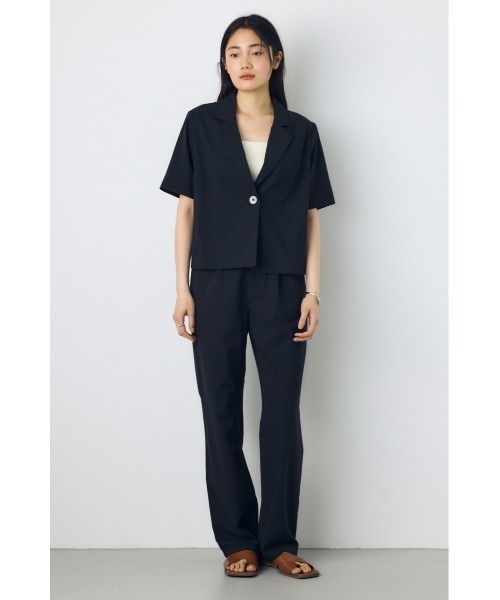 AZUL by moussy(アズールバイマウジー)の「クロップドハーフスリーブジャケット(テーラードジャケット・レディース・ベージュ/ブラック・MEDIUM/SMALL)」の7枚目の写真