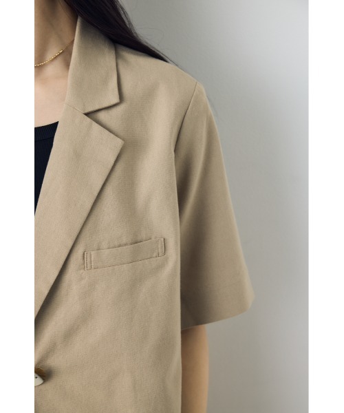 AZUL by moussy(アズールバイマウジー)の「クロップドハーフスリーブジャケット(テーラードジャケット・レディース・ベージュ/ブラック・MEDIUM/SMALL)」の18枚目の写真