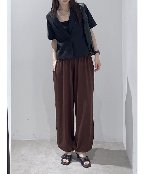 AZUL by moussy(アズールバイマウジー)の「【セットアップ対応】クロップドハーフスリーブジャケット リネン混 春服 夏服 半袖【身長別着用画像あり】(テーラードジャケット・レディース・ベージュ/ブラック・MEDIUM/SMALL)」の20枚目の写真