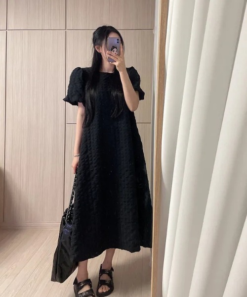FAVORITO（ファヴォリート）の「Uネックロングワンピース（ワンピース・レディース・ブラック/ホワイト・F）」の14枚目の写真