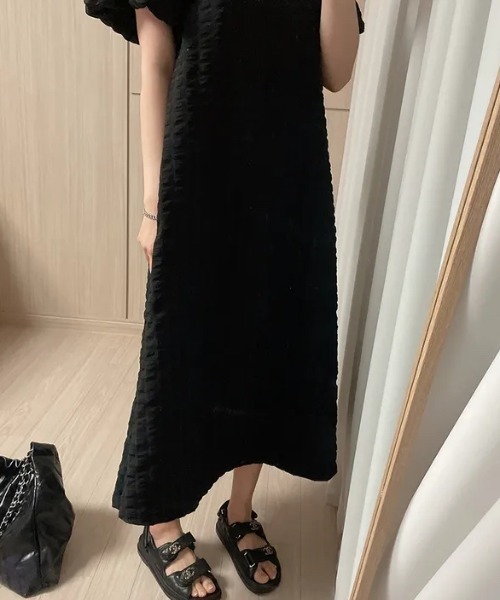 FAVORITO（ファヴォリート）の「Uネックロングワンピース（ワンピース・レディース・ブラック/ホワイト・F）」の12枚目の写真