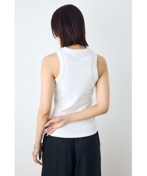 AZUL by moussy(アズールバイマウジー)の「ヘンリーネックタンクトップ(タンクトップ・レディース・ベージュ/オフホワイト/ブラック・SMALL/MEDIUM)」の16枚目の写真
