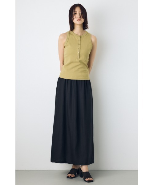 AZUL by moussy(アズールバイマウジー)の「ヘンリーネックタンクトップ(タンクトップ・レディース・ベージュ/オフホワイト/ブラック・SMALL/MEDIUM)」の9枚目の写真