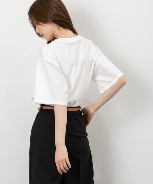 MAISONCOMFY (メゾンコンフィ)の「【接触冷感 ビッグロゴTシャツ】大胆な配色ロゴ使い(Tシャツ/カットソー・レディース・ブラック/ホワイト/カーキ・FREE)」の14枚目の写真