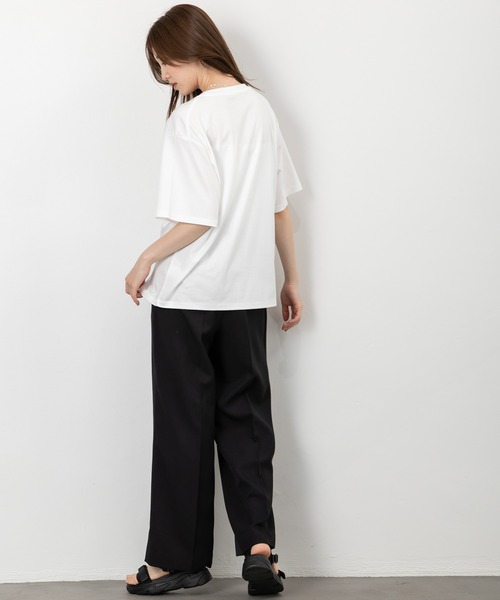 MAISONCOMFY (メゾンコンフィ)の「【接触冷感 ビッグロゴTシャツ】大胆な配色ロゴ使い(Tシャツ/カットソー・レディース・ブラック/ホワイト/カーキ・FREE)」の17枚目の写真