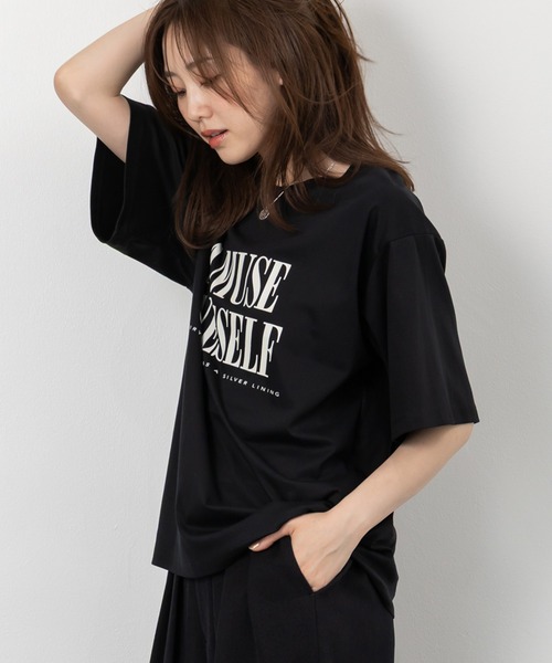 MAISONCOMFY (メゾンコンフィ)の「【接触冷感 ビッグロゴTシャツ】大胆な配色ロゴ使い(Tシャツ/カットソー・レディース・ブラック/ホワイト/カーキ・FREE)」の20枚目の写真